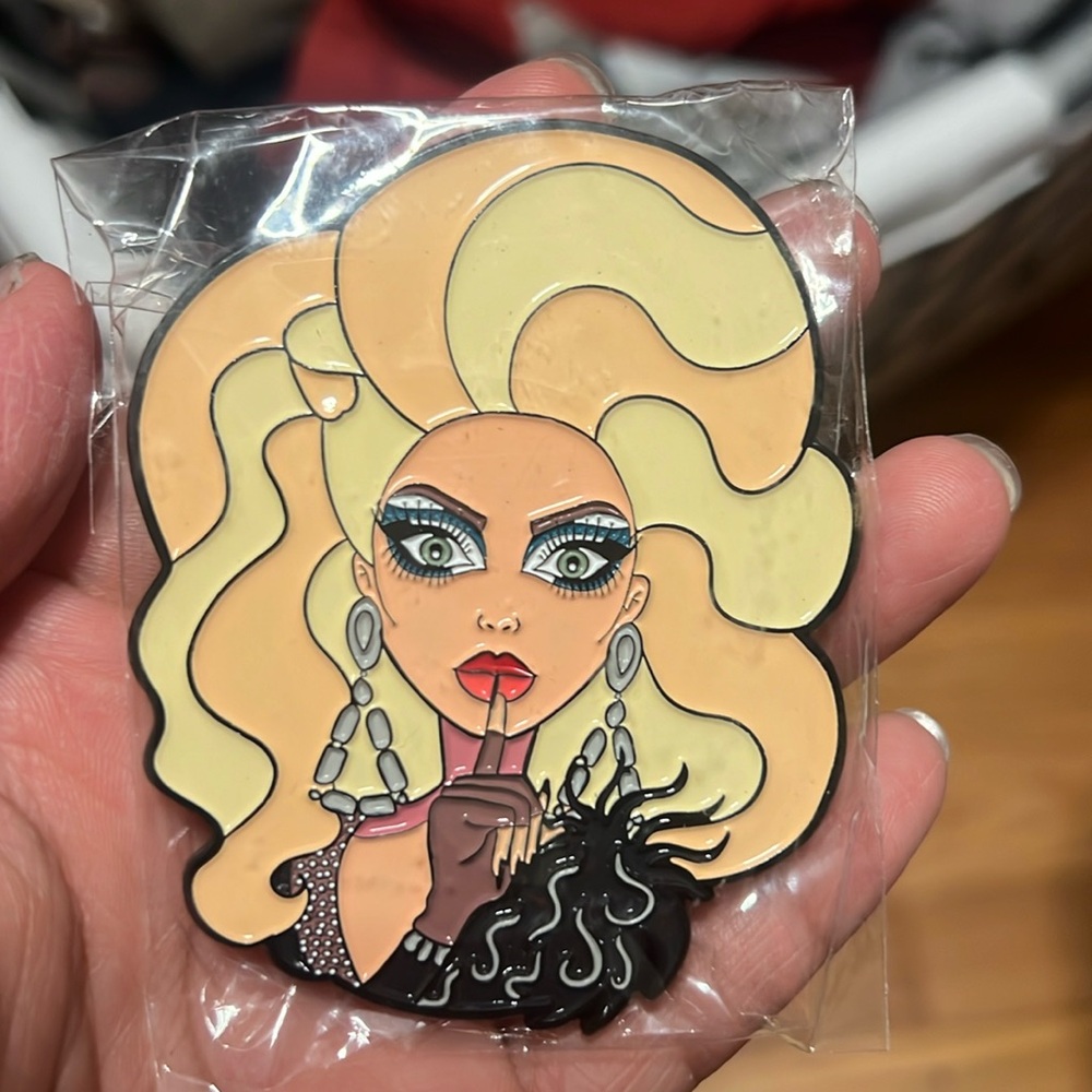 Crystal Methyd Pin